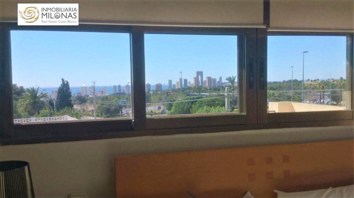 4 bedroom Villa for sale in Benidorm - € 535,500 (Ref: 4537681)