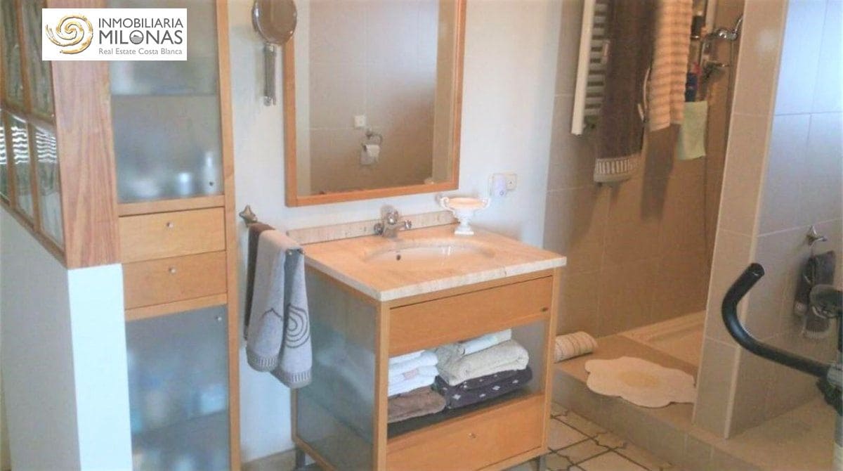 4 bedroom Villa for sale in Benidorm - € 535,500 (Ref: 4537681)