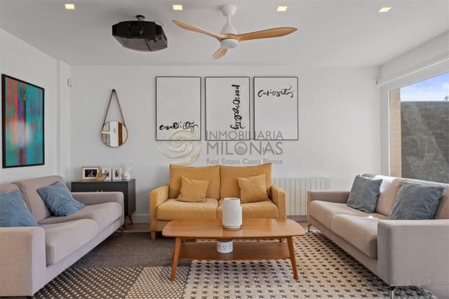 4 slaapkamer Villa te koop in Alfaz del Pi / L'Alfàs del Pi met zwembad garage - € 599.000 (Ref: 8865850)