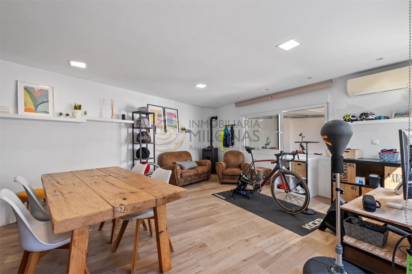 4 bedroom Villa for sale in Alfaz del Pi / L'Alfas del Pi with pool garage - € 599,000 (Ref: 8865850)