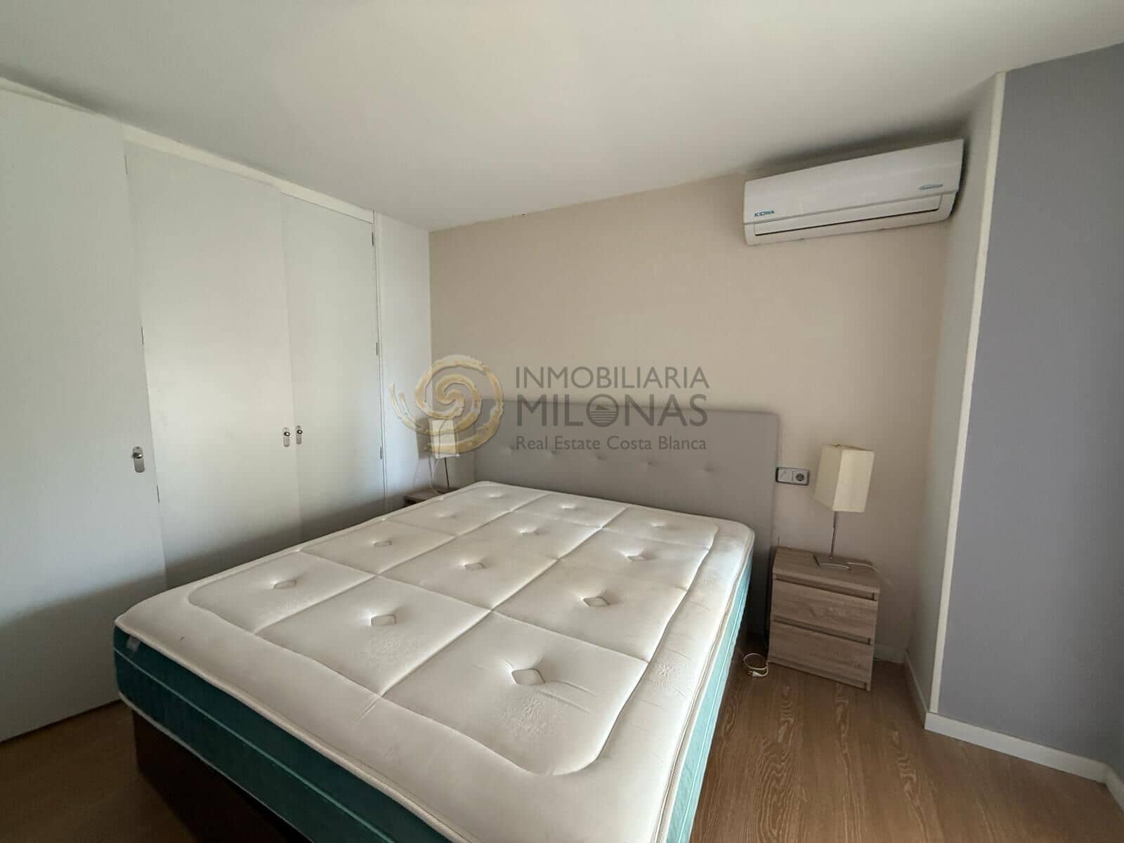 Appartement de 3 chambres à louer à Benidorm avec piscine garage - 2 000 € (Ref: 8865852)