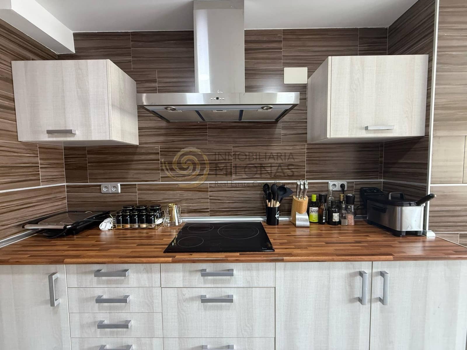 Appartement de 3 chambres à louer à Benidorm avec piscine garage - 2 000 € (Ref: 8865852)