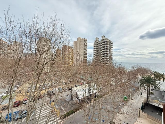 3 sovrum Lägenhet att hyra i Benidorm med pool garage - 2 000 € (Ref: 8865852)