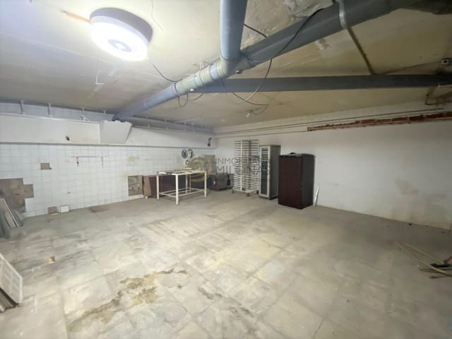 Garage til salg i Benidorm - € 32.000 (Ref: 8865855)