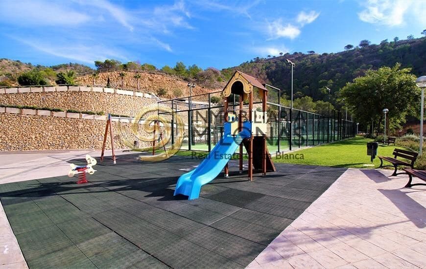 2 soverom Leilighet til salgs i Benidorm med svømmebasseng garasje - € 397 500 (Ref: 8865861)