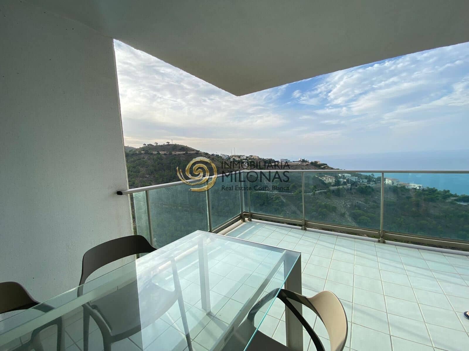 2 soverom Leilighet til salgs i Benidorm med svømmebasseng garasje - € 397 500 (Ref: 8865861)