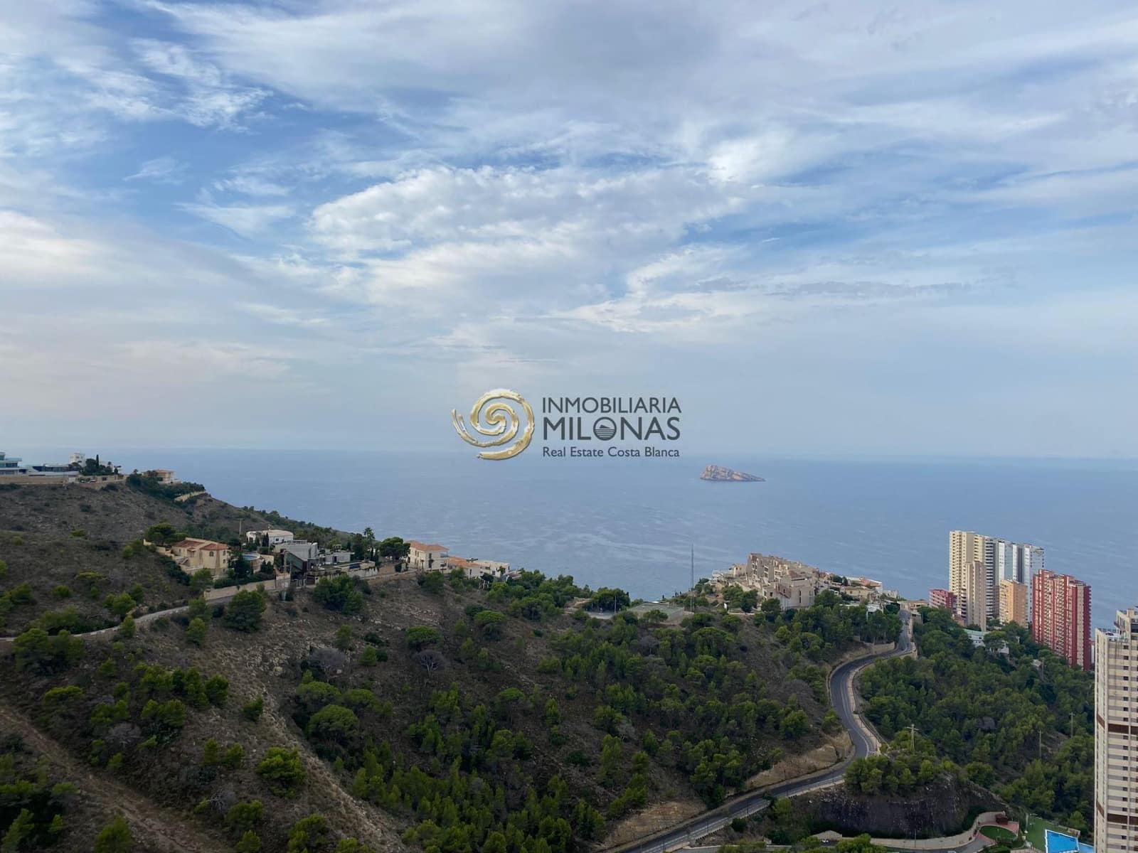 2 soverom Leilighet til salgs i Benidorm med svømmebasseng garasje - € 397 500 (Ref: 8865861)