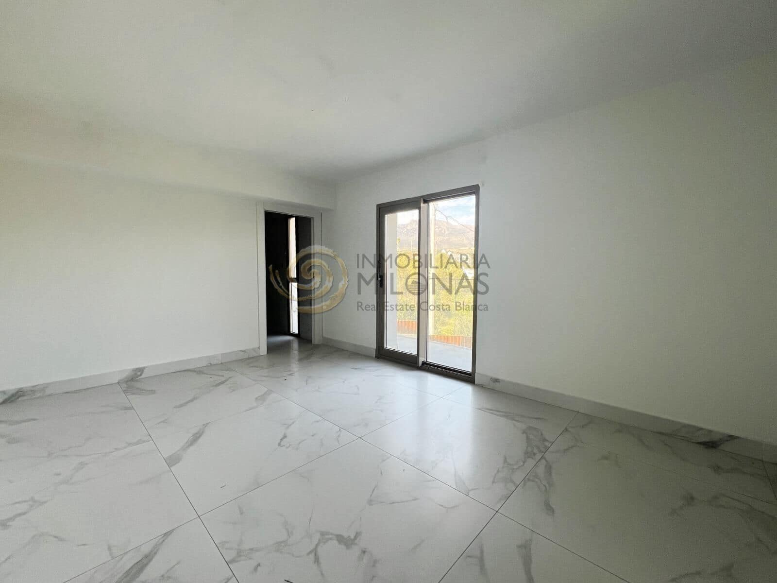 Chalet de 6 habitaciones en Benidorm en venta con piscina garaje - 2.650.000 € (Ref: 8865870)