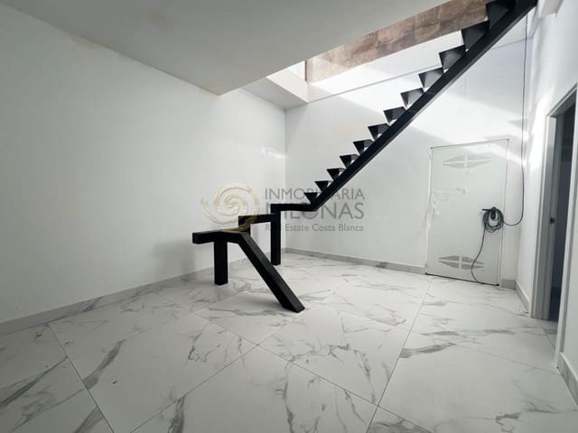 Chalet de 6 habitaciones en Benidorm en venta con piscina garaje - 2.650.000 € (Ref: 8865870)