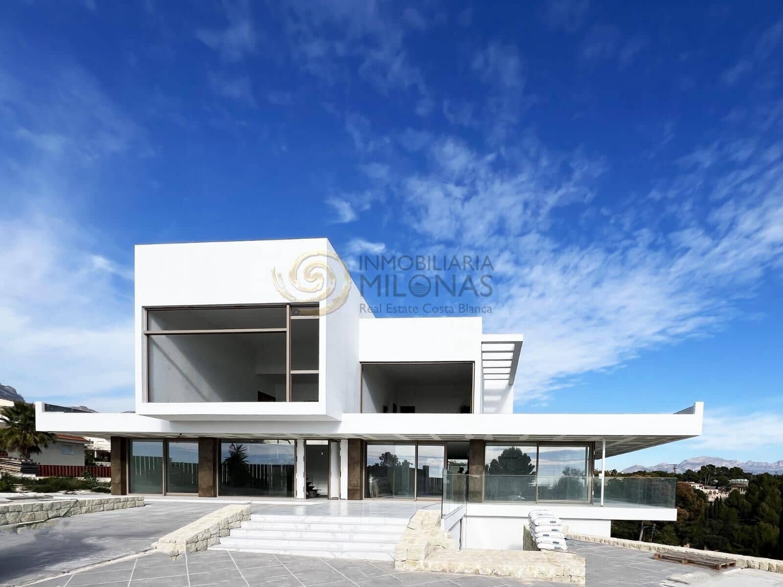 Chalet de 6 habitaciones en Benidorm en venta con piscina garaje - 2.650.000 € (Ref: 8865870)