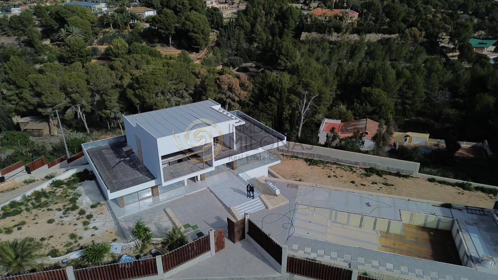 Chalet de 6 habitaciones en Benidorm en venta con piscina garaje - 2.650.000 € (Ref: 8865870)