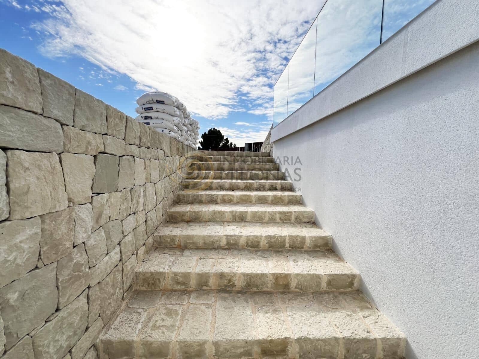 Chalet de 6 habitaciones en Benidorm en venta con piscina garaje - 2.650.000 € (Ref: 8865870)