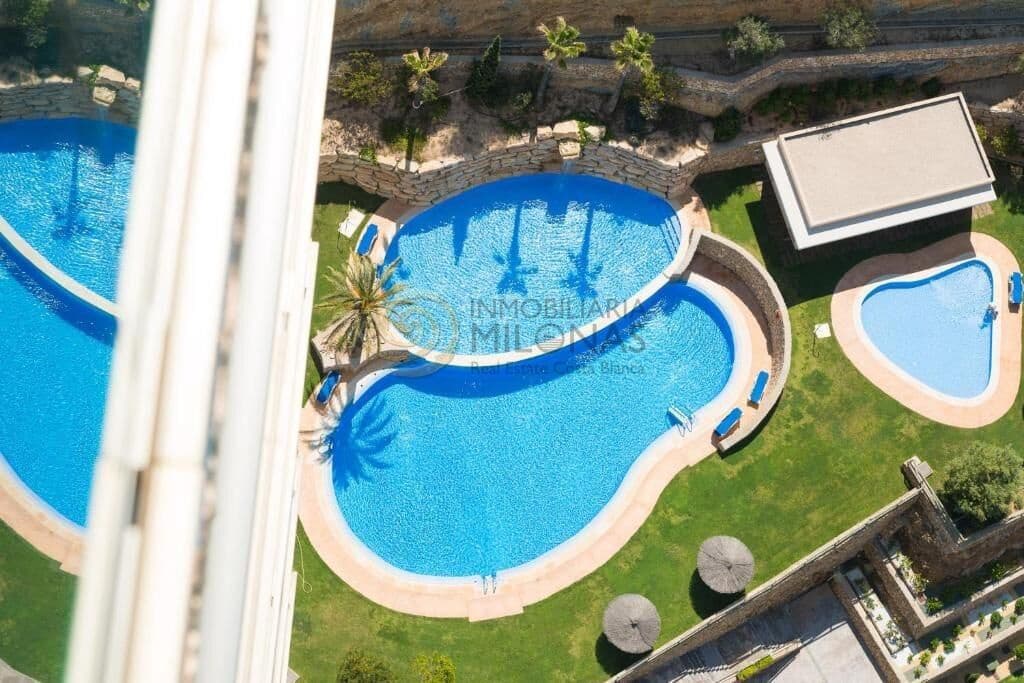 2 soveværelse Lejlighed til salg i Benidorm med swimmingpool garage - € 414.000 (Ref: 8865873)