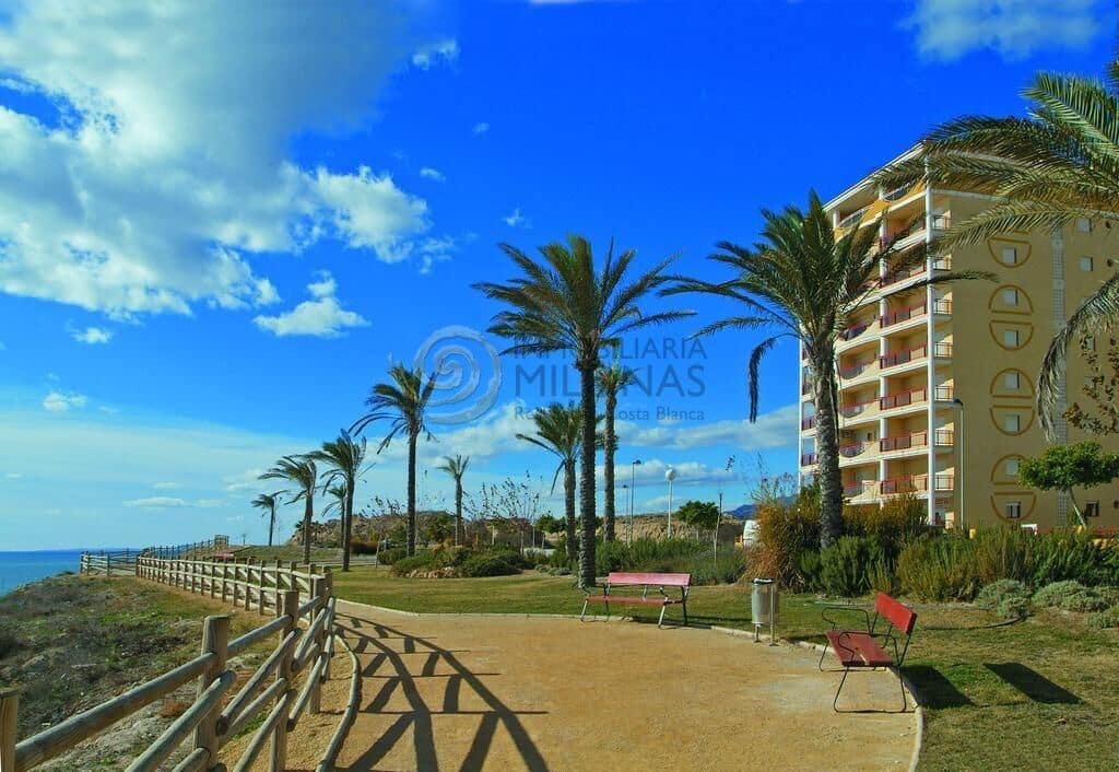 Erhverv til salg i La Villajoyosa / Vila Joiosa - € 84.900 (Ref: 8865874)