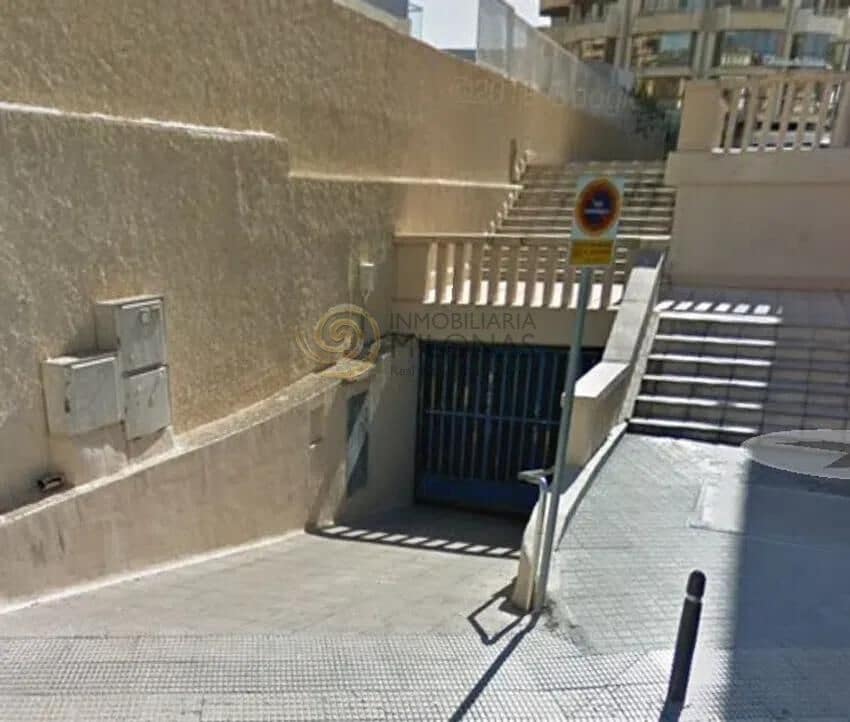 Garage til salg i Benidorm - € 60.000 (Ref: 8865878)