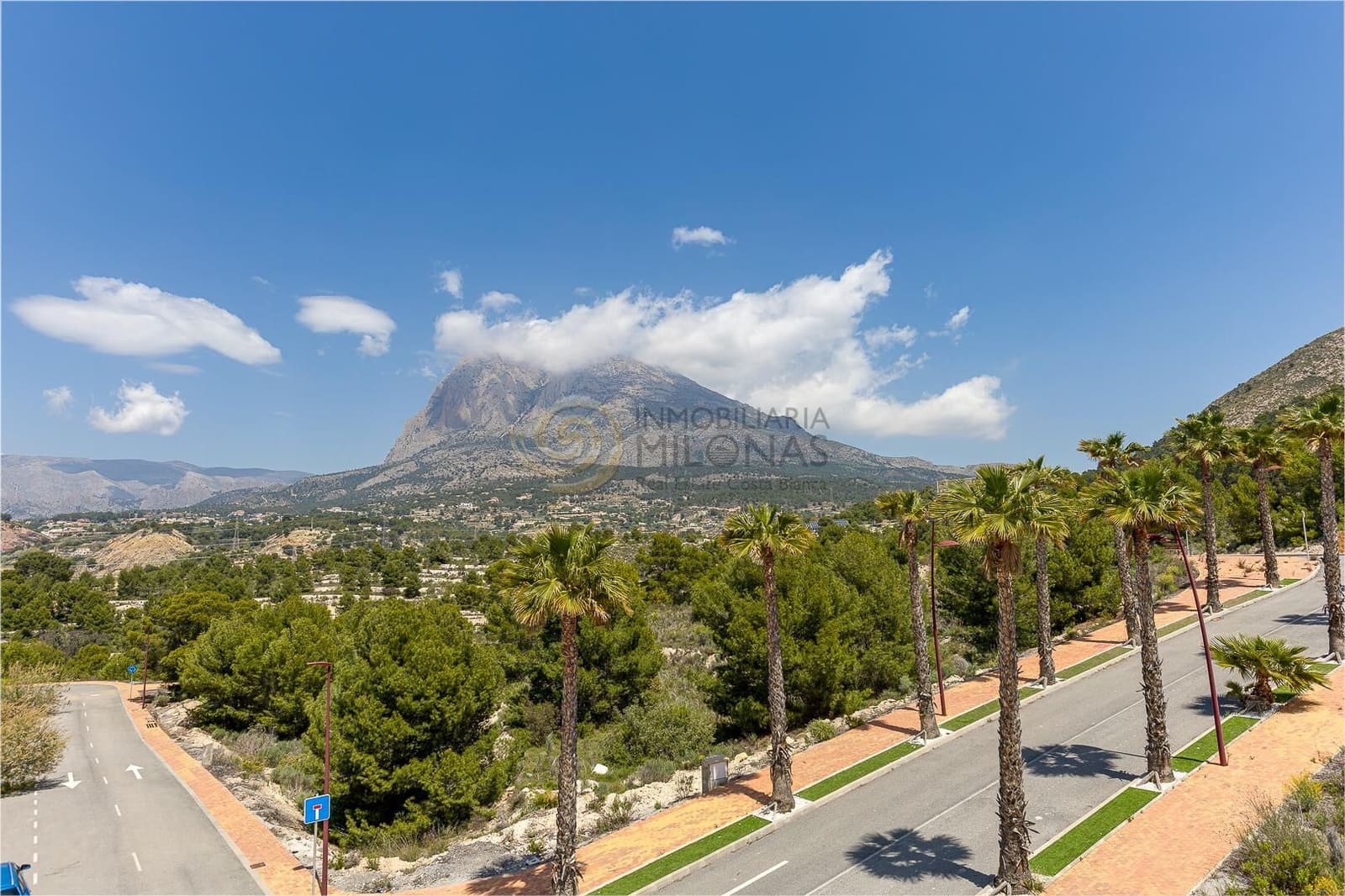 3 bedroom Villa for sale in Finestrat with pool garage - € 540,000 (Ref: 8865888)