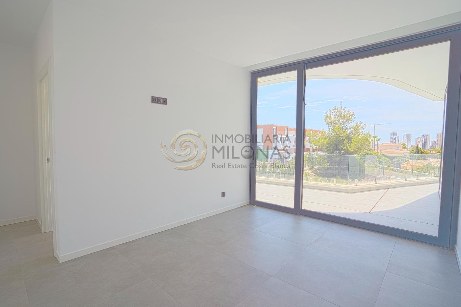 Chalet de 4 habitaciones en Calpe / Calp en venta con piscina - 1.290.000 € (Ref: 8865892)