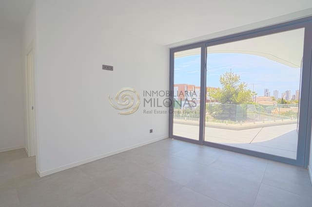 Chalet de 4 habitaciones en Calpe / Calp en venta con piscina - 1.290.000 € (Ref: 8865892)