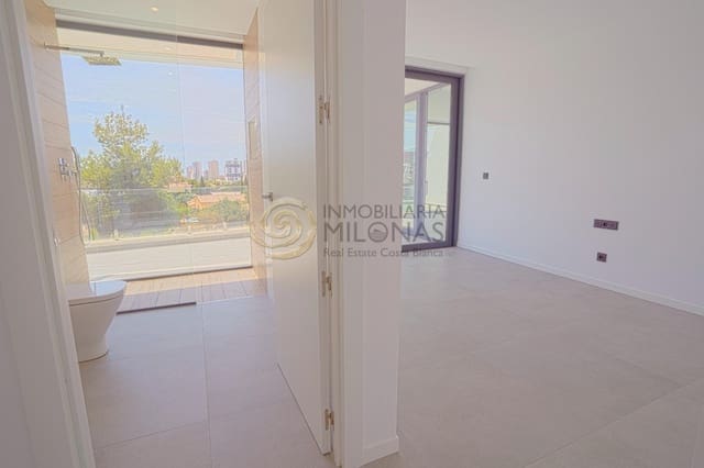 Chalet de 4 habitaciones en Calpe / Calp en venta con piscina - 1.290.000 € (Ref: 8865892)