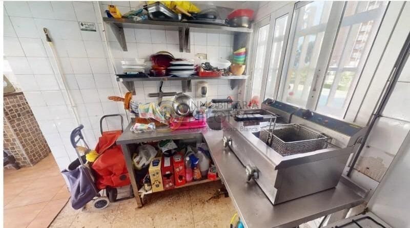 Erhverv til salg i Benidorm - € 111.500 (Ref: 8865899)