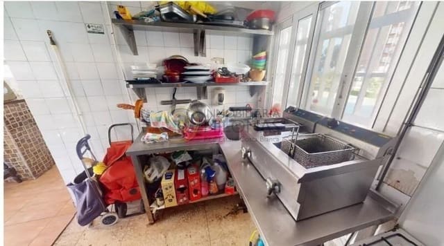 Commercial for sale in Benidorm - € 111,500 (Ref: 8865899)