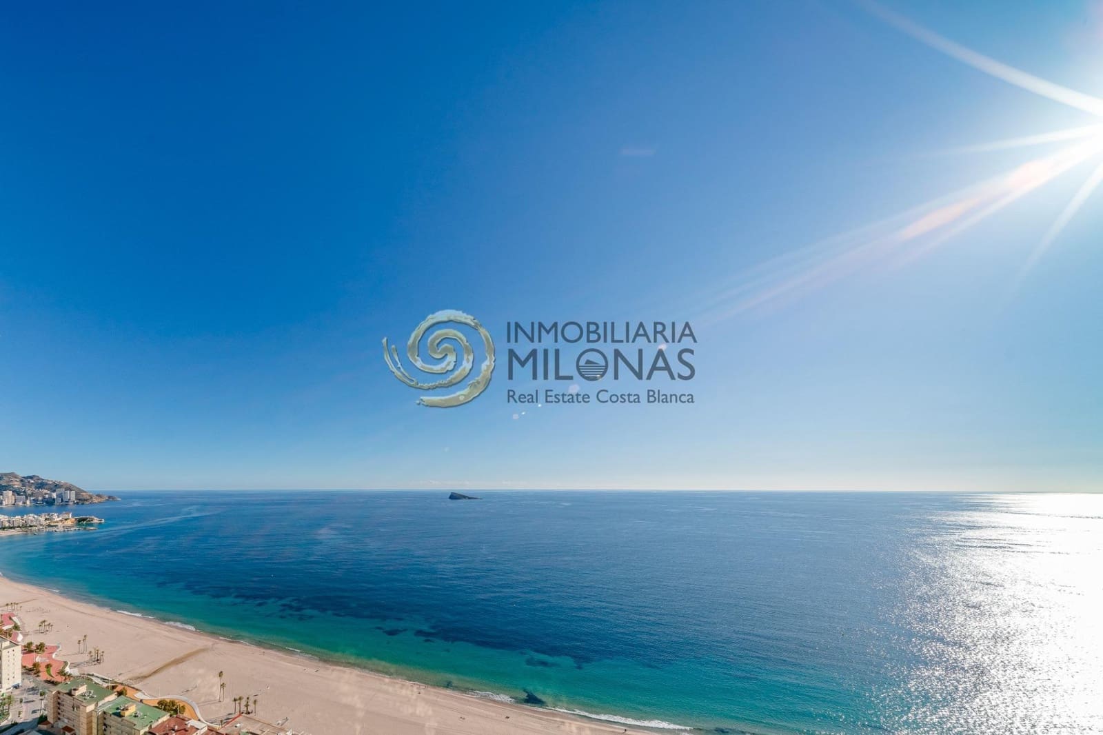 2 chambre Appartement à vendre à Benidorm avec piscine garage - 1 569 000 € (Ref: 8865902)