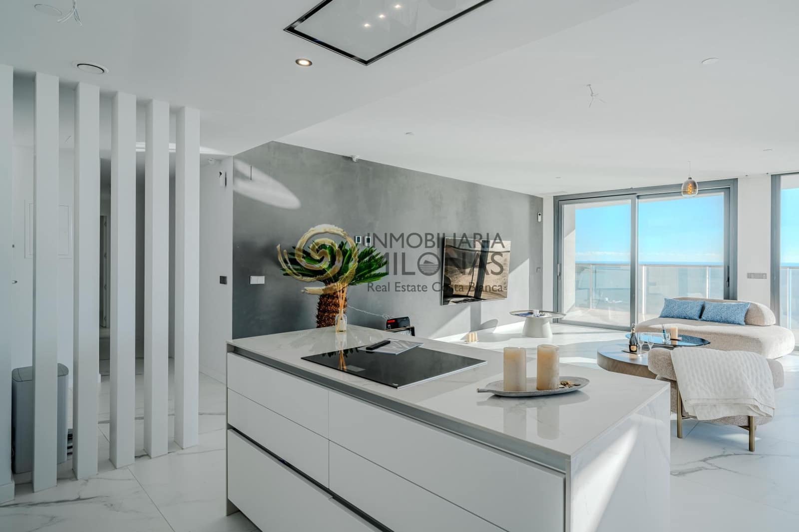 2 chambre Appartement à vendre à Benidorm avec piscine garage - 1 569 000 € (Ref: 8865902)