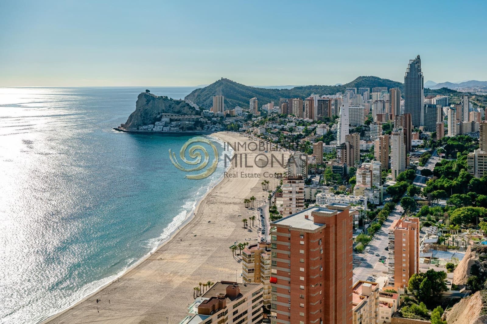 2 chambre Appartement à vendre à Benidorm avec piscine garage - 1 569 000 € (Ref: 8865902)