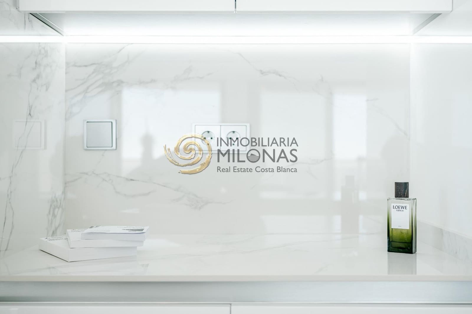 2 chambre Appartement à vendre à Benidorm avec piscine garage - 1 569 000 € (Ref: 8865902)