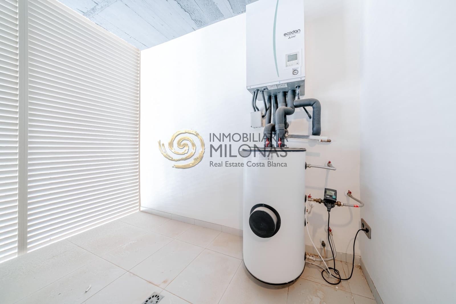 2 chambre Appartement à vendre à Benidorm avec piscine garage - 1 569 000 € (Ref: 8865902)