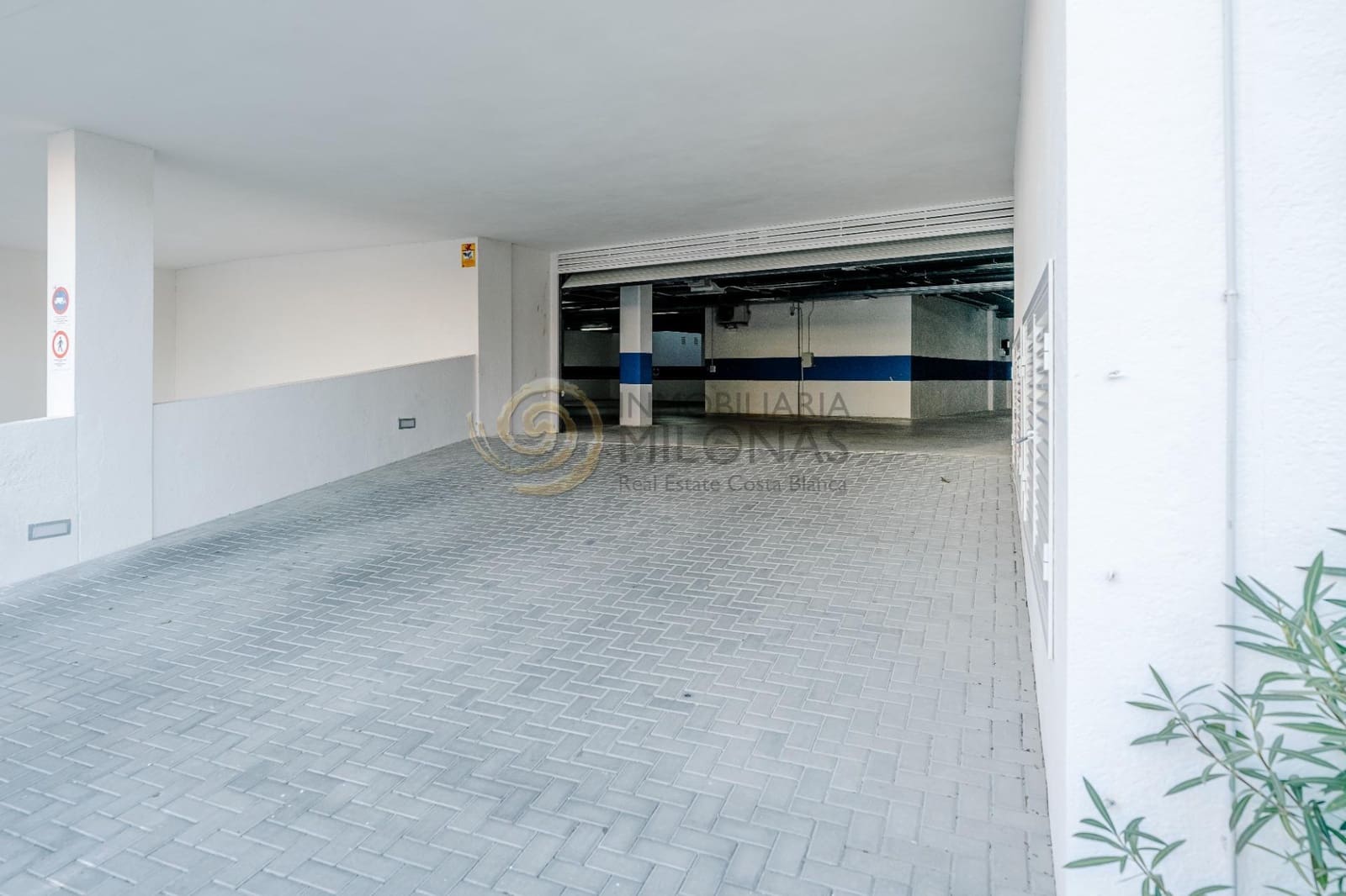 2 chambre Appartement à vendre à Benidorm avec piscine garage - 1 569 000 € (Ref: 8865902)