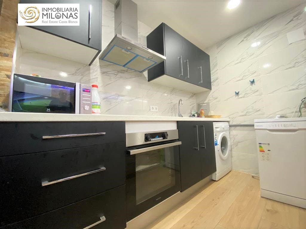 2 bedroom Apartment for sale in Benidorm - € 260,000 (Ref: 8865903)