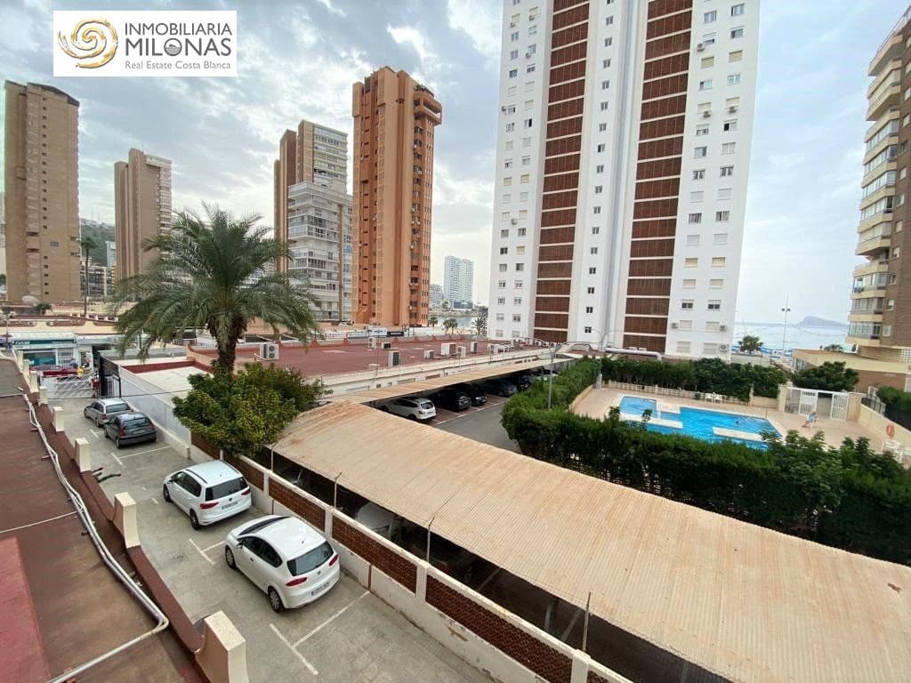 2 bedroom Apartment for sale in Benidorm - € 260,000 (Ref: 8865903)