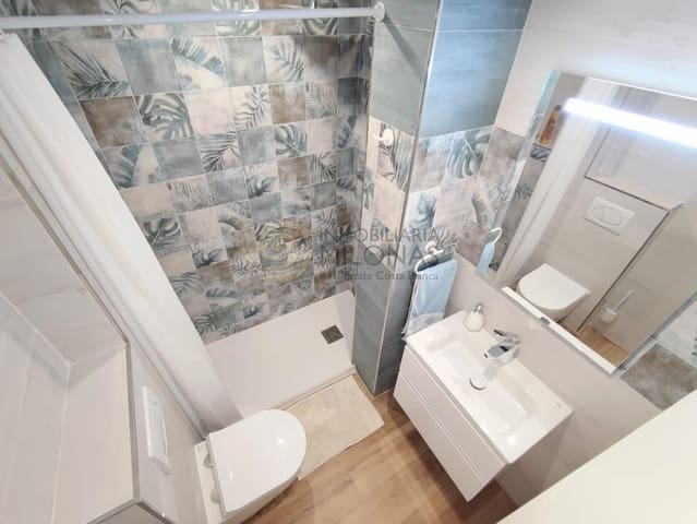 3 makuuhuone Kattohuoneisto myytävänä paikassa La Villajoyosa / Vila Joiosa mukana uima-altaan 
autotalli - 689 000 € (Ref: 8865908)