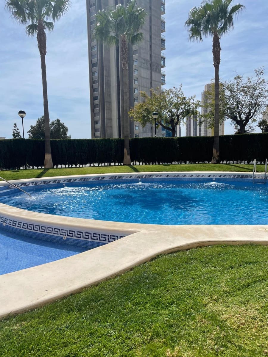 1 Zimmer Apartment zu verkaufen in Benidorm mit Pool Garage - 259.000 € (Ref: 8865913)