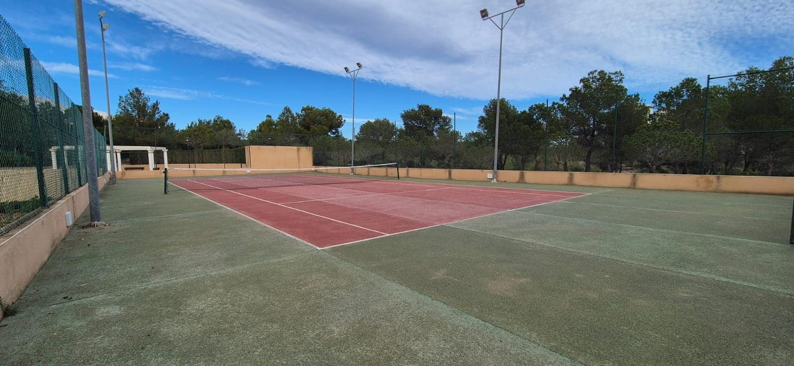 1 Zimmer Apartment zu verkaufen in Benidorm mit Pool Garage - 259.000 € (Ref: 8865913)