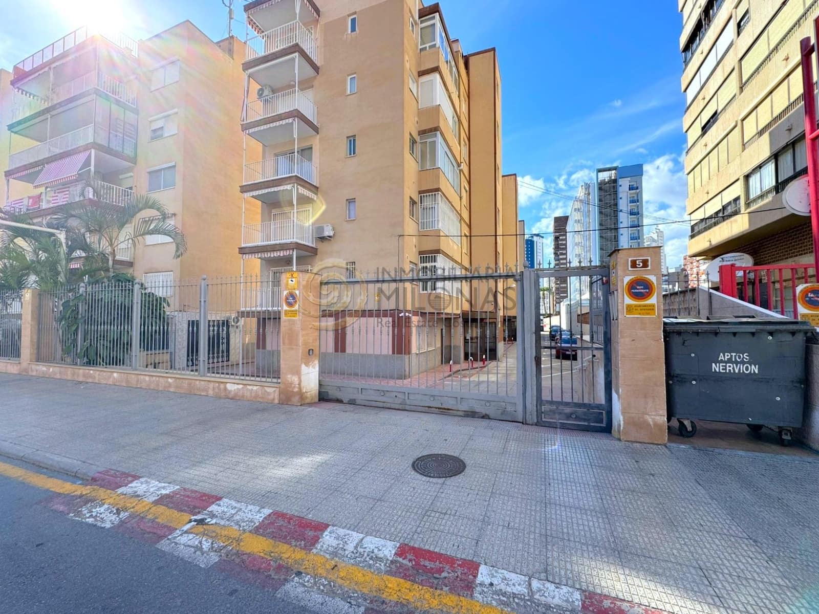 Studio til salg i Benidorm med swimmingpool - € 159.500 (Ref: 8865924)