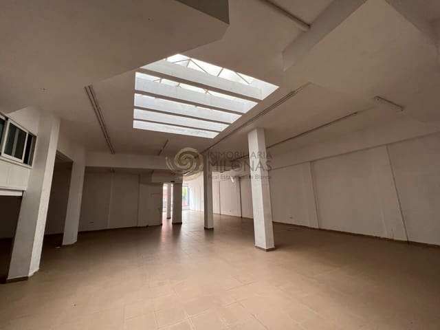 Erhverv til salg i La Nucia - € 410.000 (Ref: 8865932)