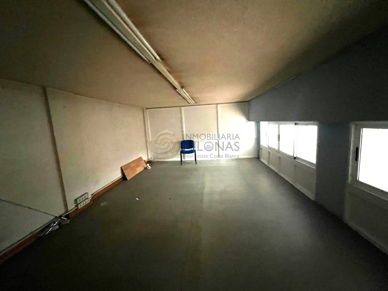 Erhverv til salg i La Nucia - € 410.000 (Ref: 8865932)