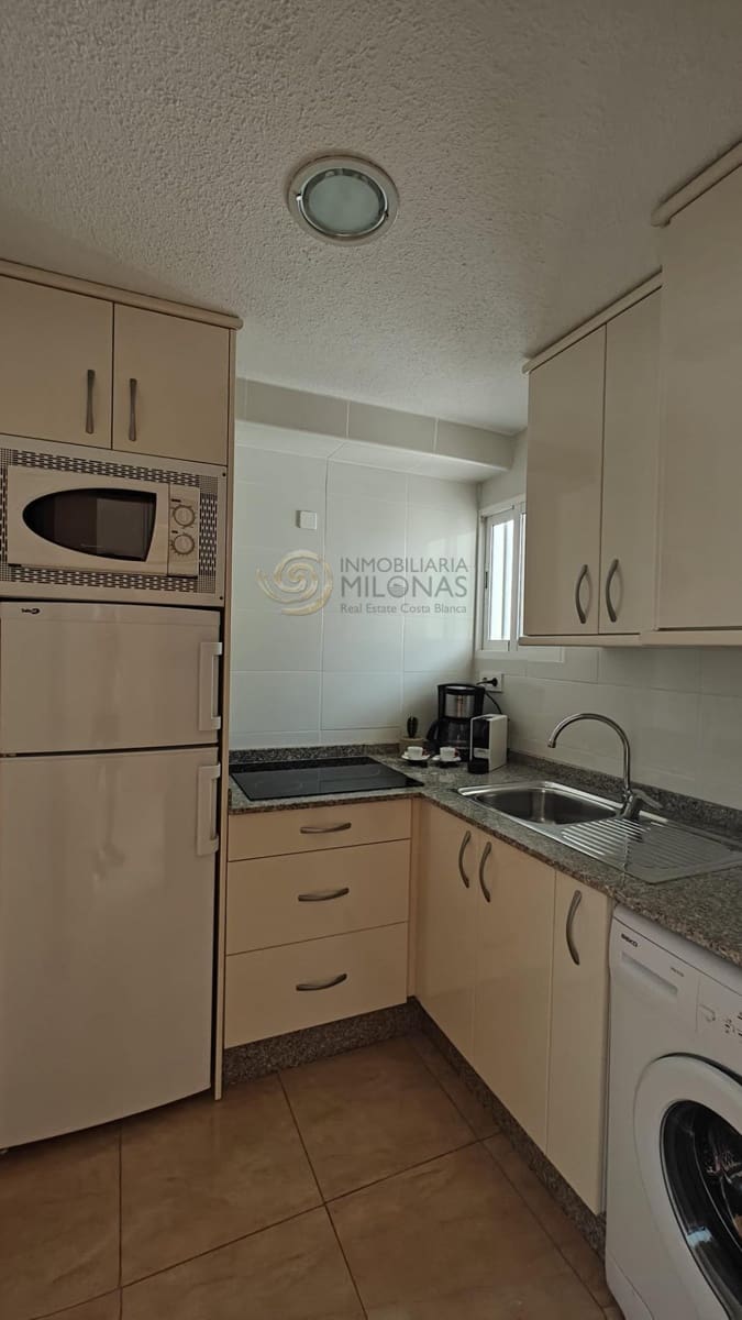 1 bedroom Apartment for sale in Benidorm with pool - € 233,000 (Ref: 8865946)