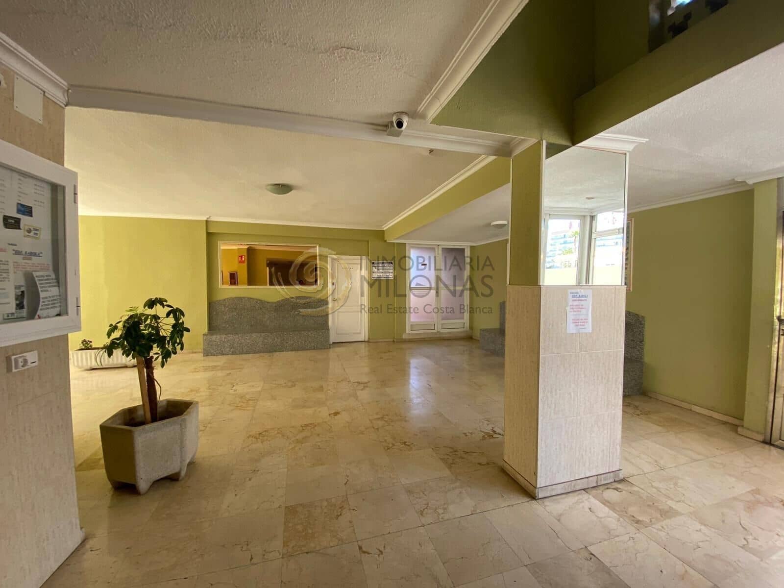 1 bedroom Apartment for sale in Benidorm with pool - € 233,000 (Ref: 8865946)