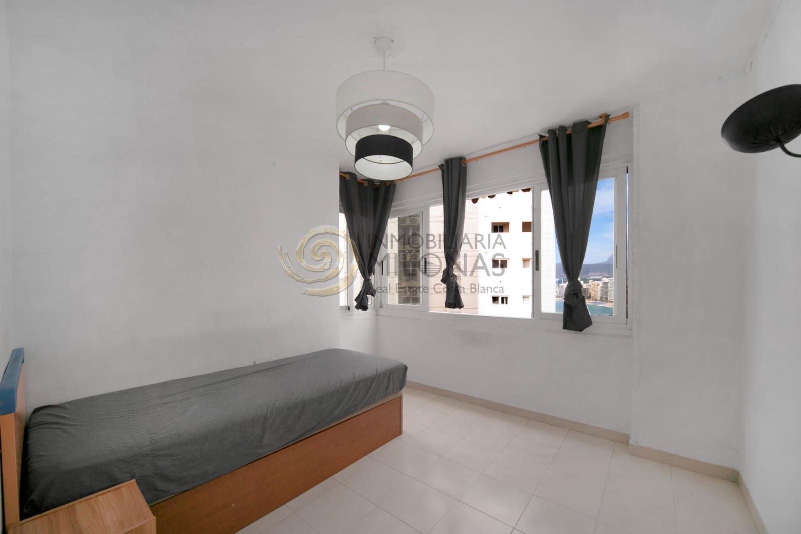 3 soveværelse Lejlighed til salg i Benidorm med swimmingpool - € 369.900 (Ref: 8865948)