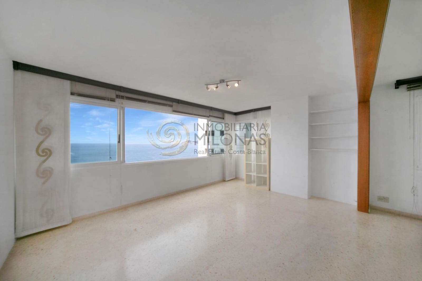 3 soveværelse Lejlighed til salg i Benidorm med swimmingpool - € 369.900 (Ref: 8865948)