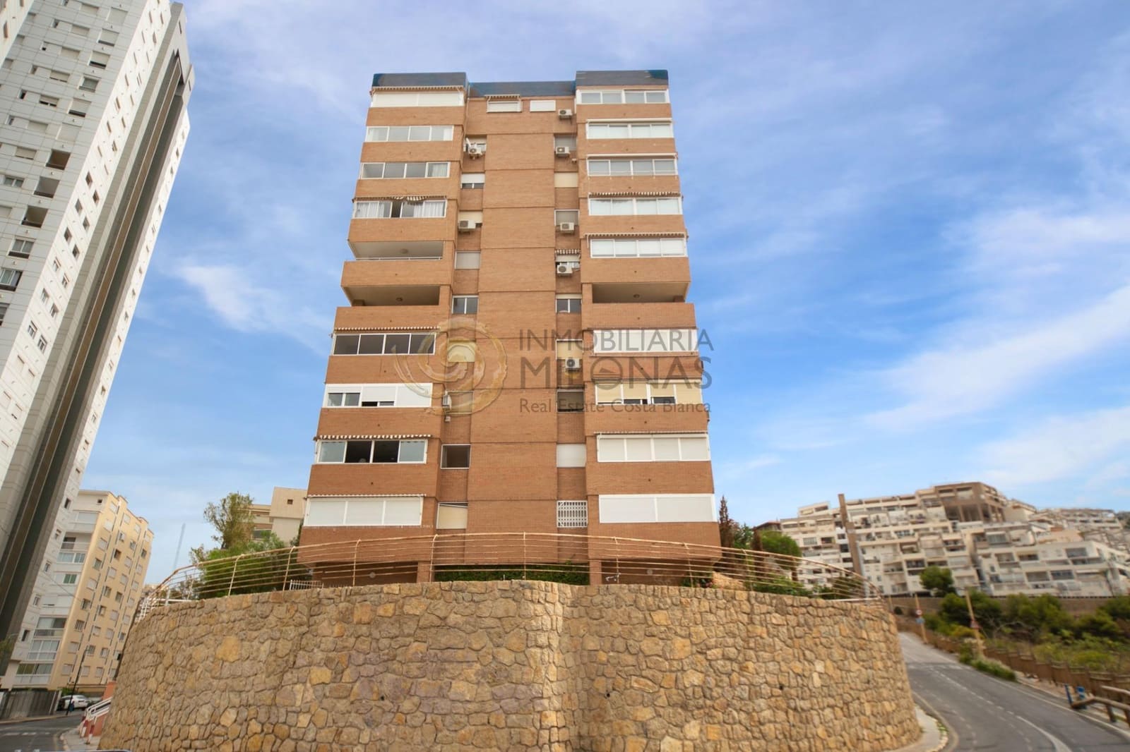 3 soveværelse Lejlighed til salg i Benidorm med swimmingpool - € 369.900 (Ref: 8865948)