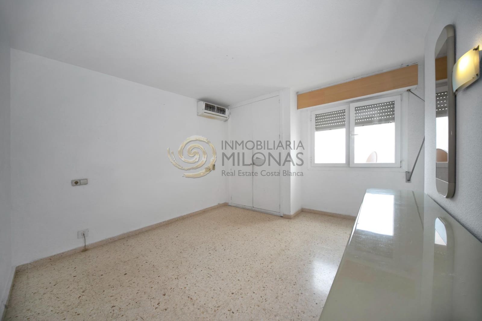 3 soveværelse Lejlighed til salg i Benidorm med swimmingpool - € 369.900 (Ref: 8865948)