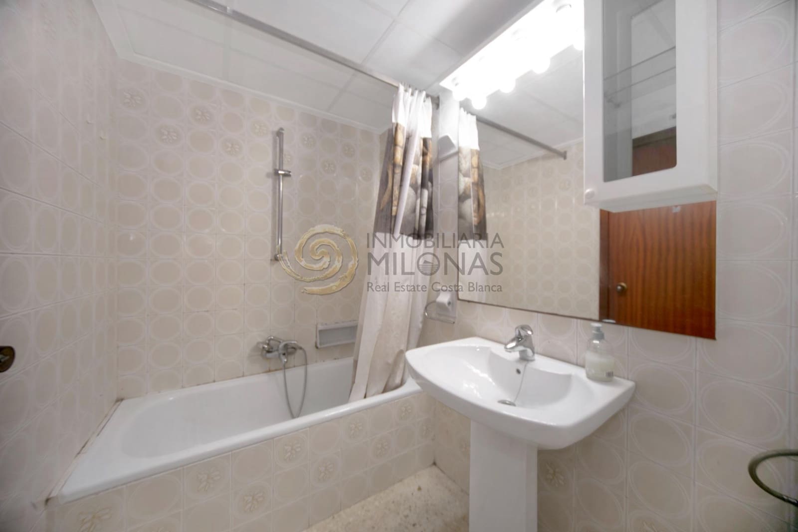 3 soveværelse Lejlighed til salg i Benidorm med swimmingpool - € 369.900 (Ref: 8865948)