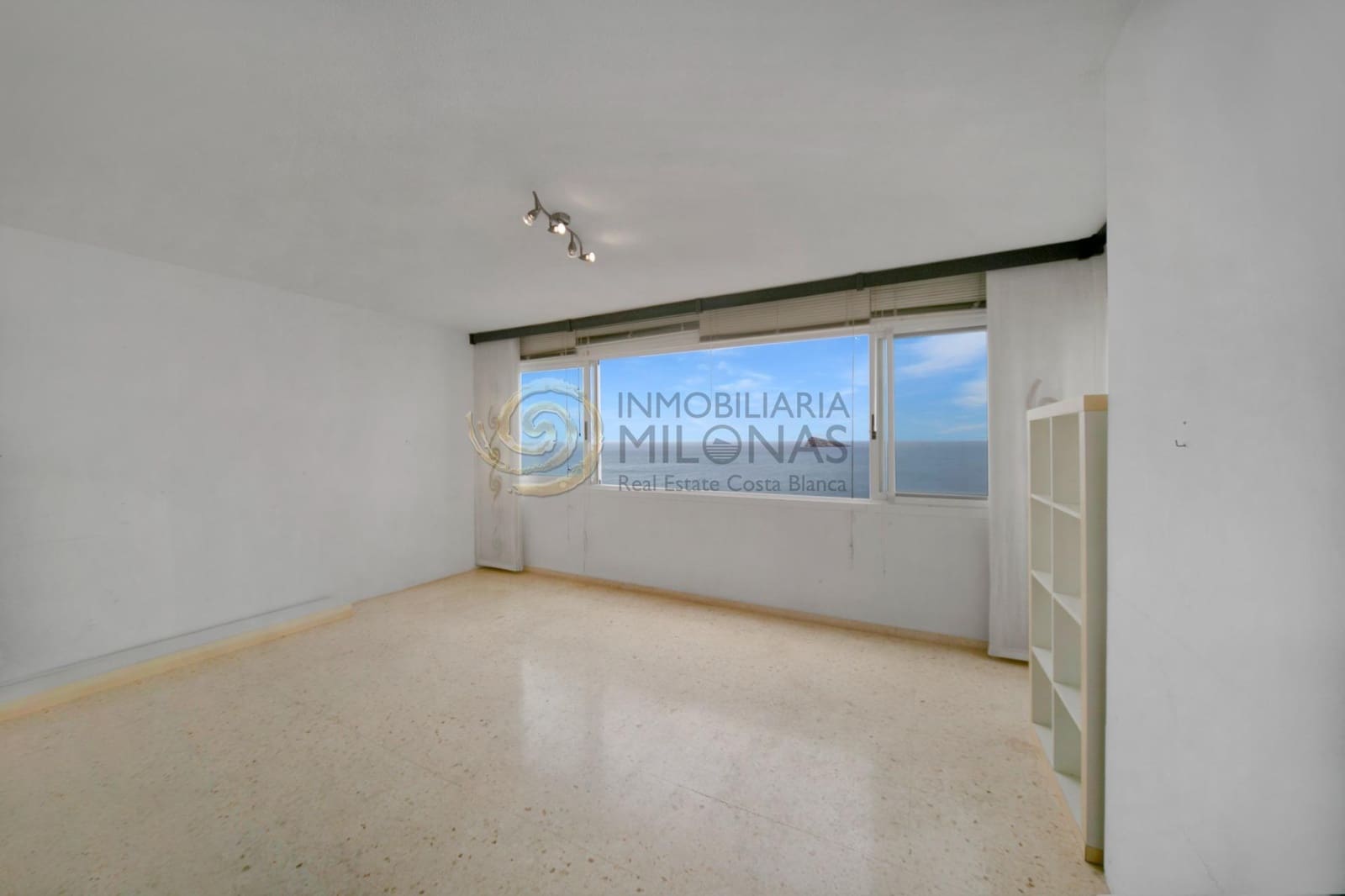 3 soveværelse Lejlighed til salg i Benidorm med swimmingpool - € 369.900 (Ref: 8865948)