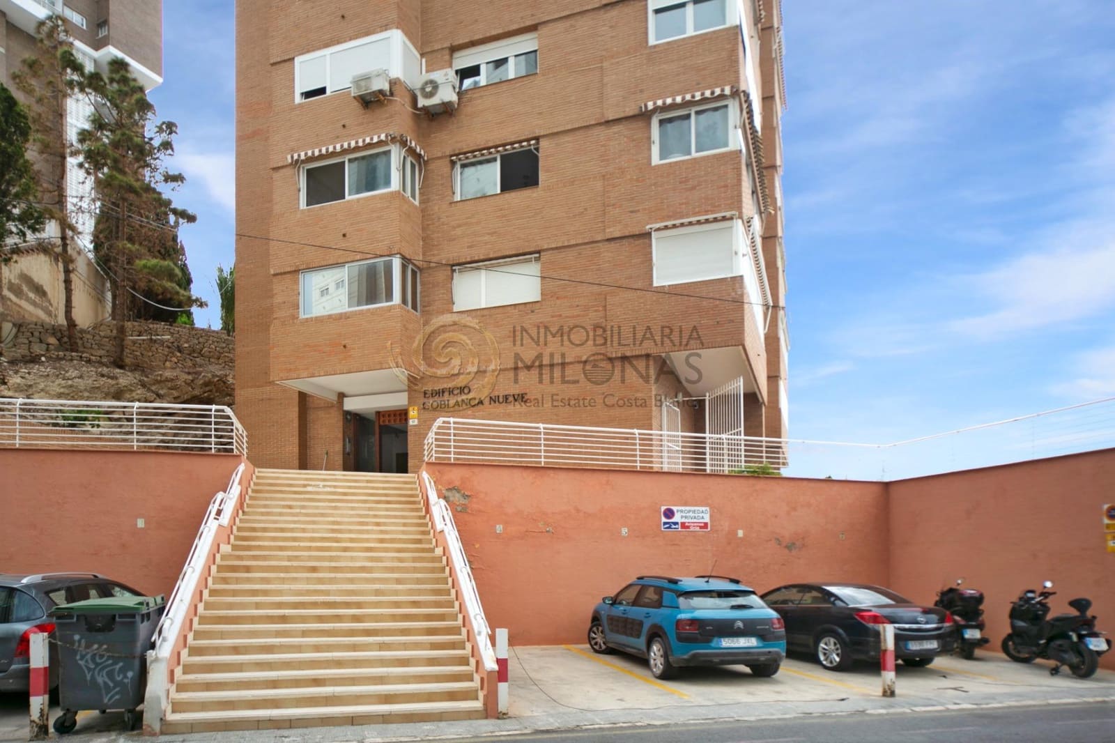 3 soveværelse Lejlighed til salg i Benidorm med swimmingpool - € 369.900 (Ref: 8865948)