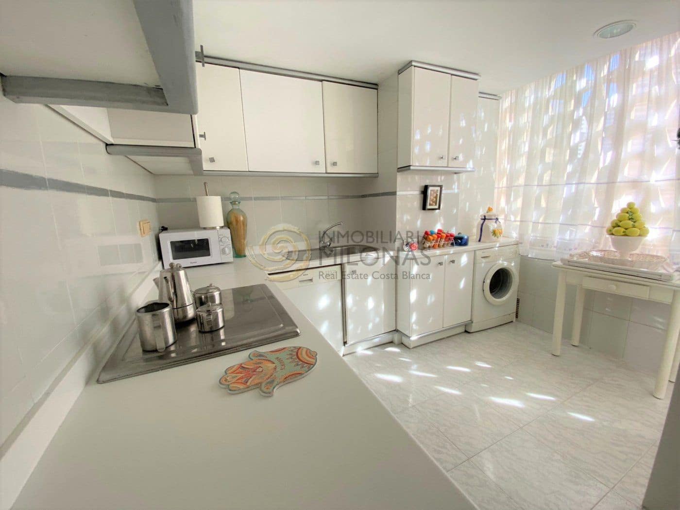 4 bedroom Flat for sale in Benidorm with pool garage - € 650,000 (Ref: 8865958)