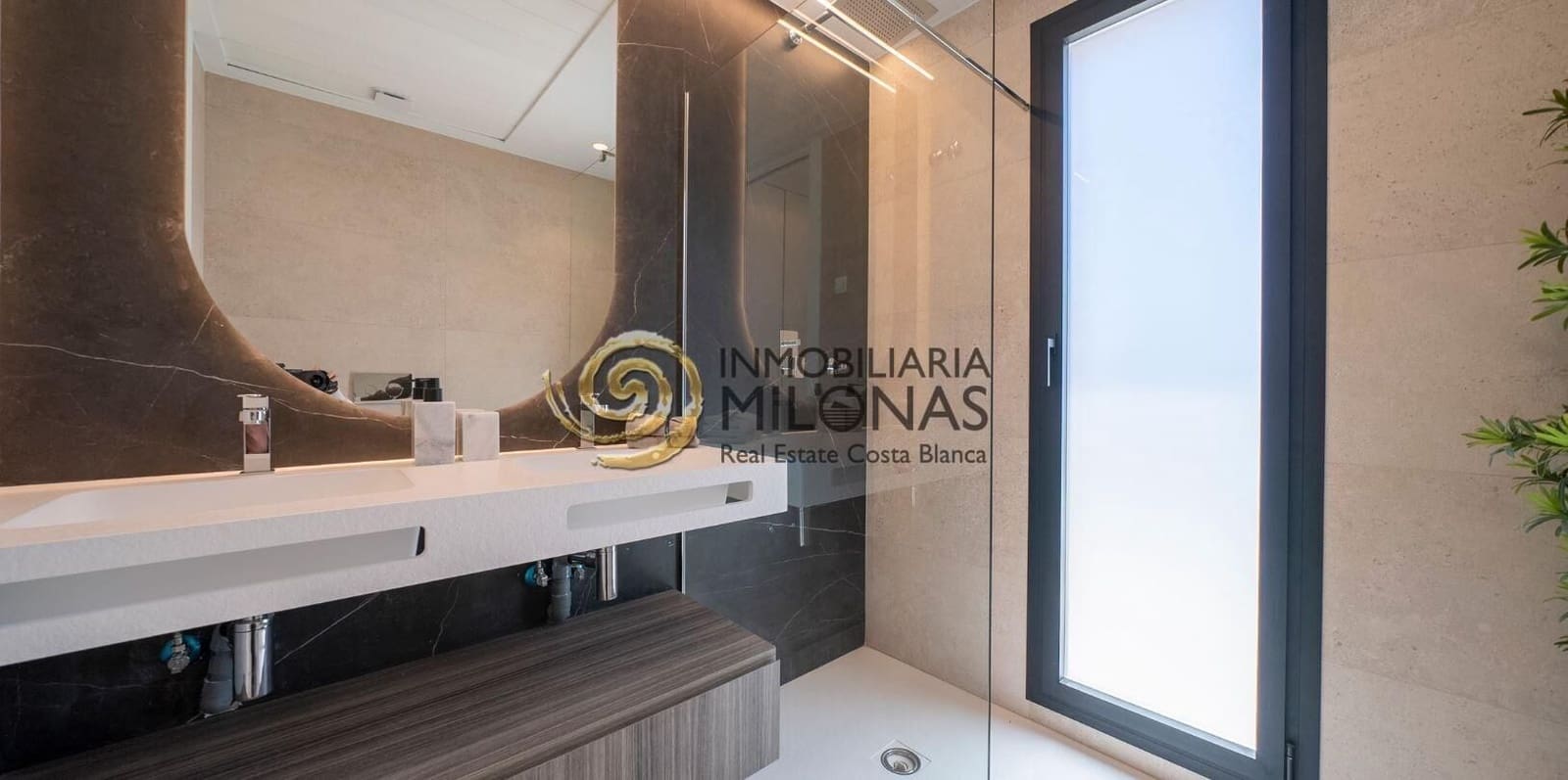 4 bedroom Villa for sale in Finestrat with pool - € 1,400,000 (Ref: 8865959)